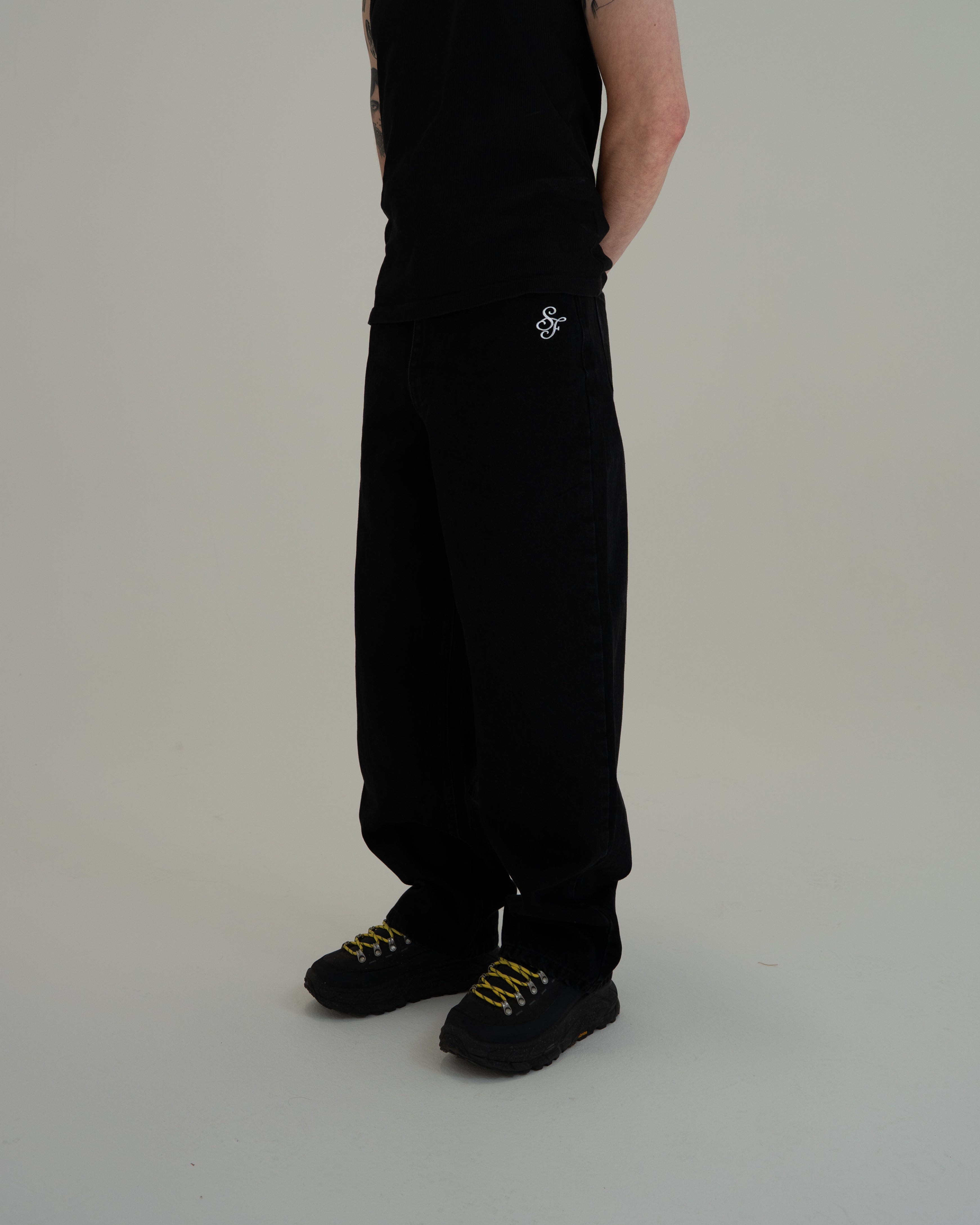Script Jeans (Black)